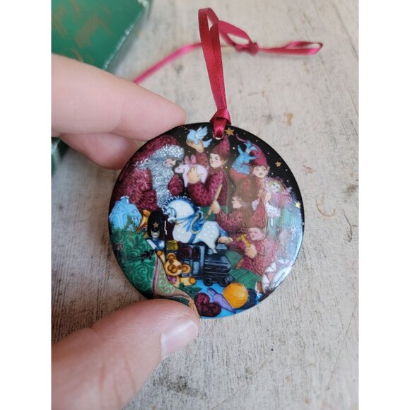 Denmark Copenhagen porcelain 1989 Santa Claus collection ornament Xmas - Picture 3 of 6